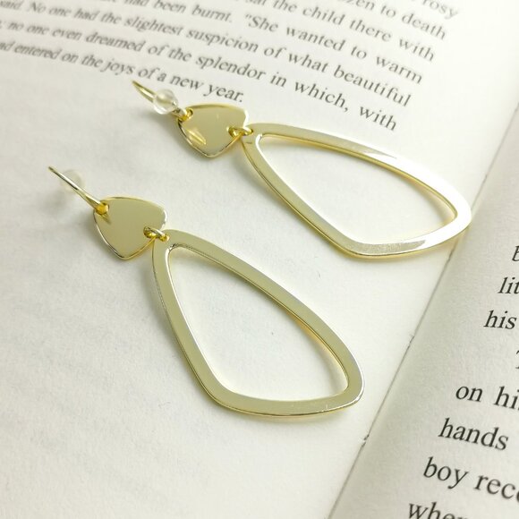 NEW KENDRA SCOTT Kira Gold Drop Earrings AUTHENTIC - Picture 3 of 3